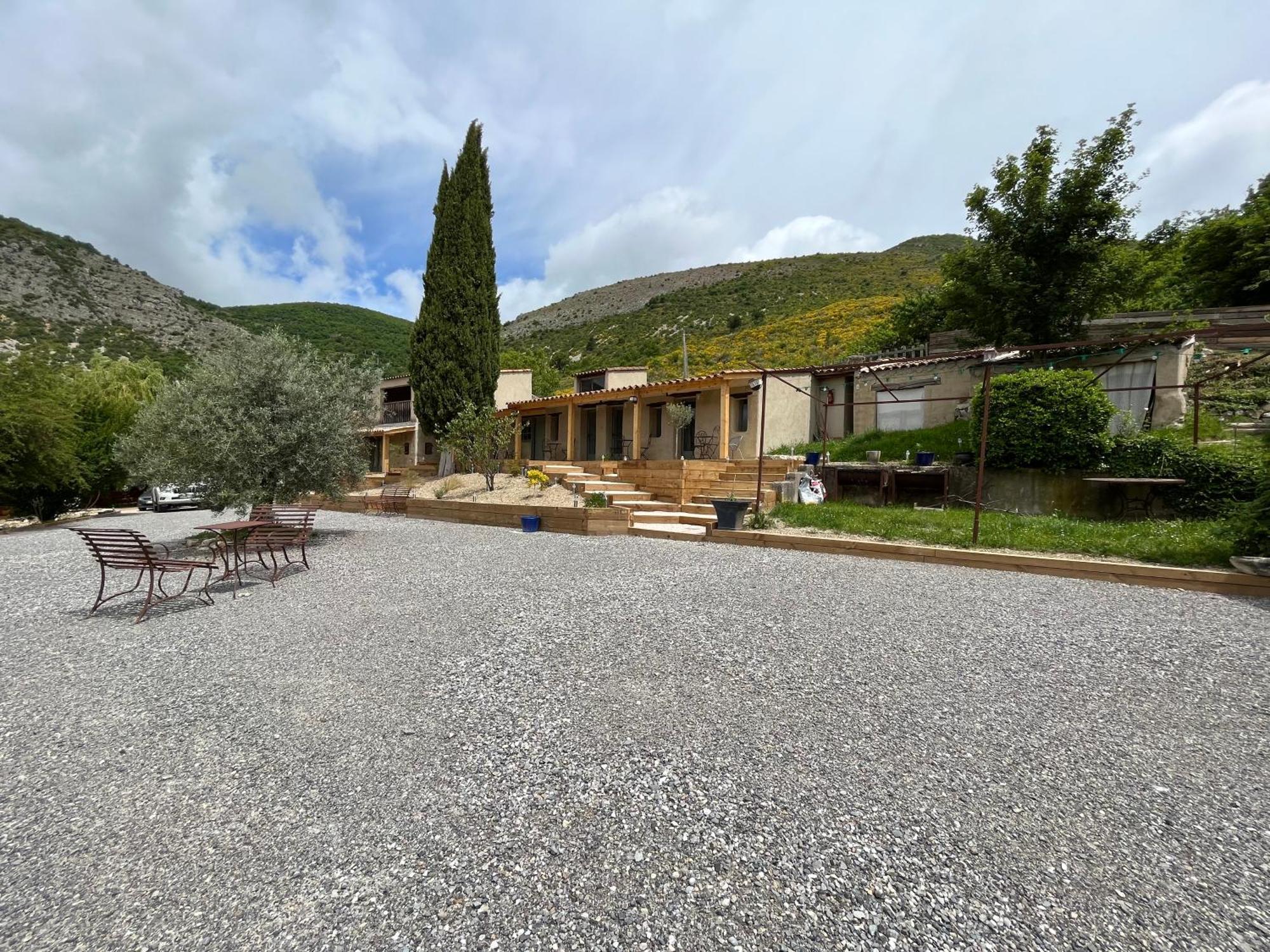 Les Ricoux Apartment Montfroc Exterior photo